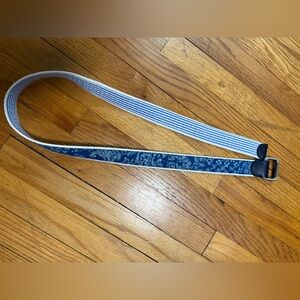 Brooks Brothers Floral Patterned Medium